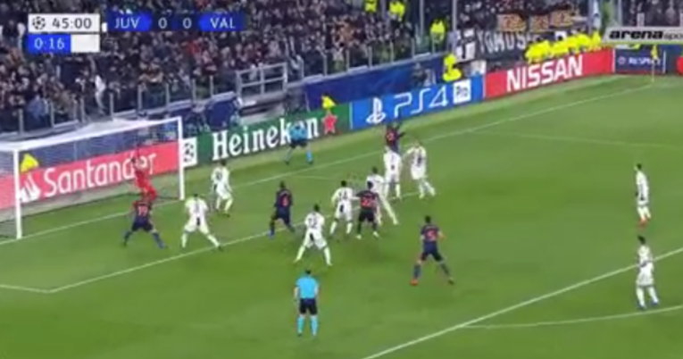 VIDEO Juventusov golman autor je jedne od najboljih obrana ove sezone